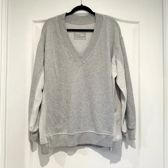 Aerie Vaycay Everyday Distressed V-Neck Sweater - Picture 3 of 6